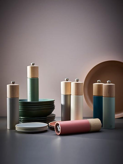 PEUGEOT - Boreal 21 cm/ 8" Pepper Mill - Classic Grind System - Made with PEFC Certified Beech Wood - Made in France - Fern Green