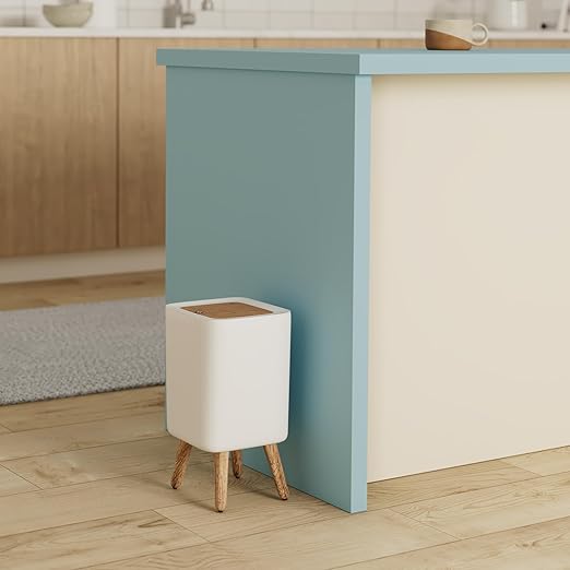 WanWanKa Mini White Plastic Trash Can, 2.6 Gallon Capacity, Slim Design, Anti-Odor, Easy to Clean, Suitable for Any Place