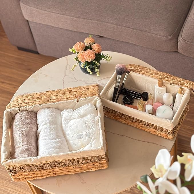 Wicker Storage Baskets with Lid and Lining, Built-in Carry Handles, Set of 2 Handwoven Water Hyacinth Storage Baskets For Organizing, Home Decoration, 2 Pack, Natural