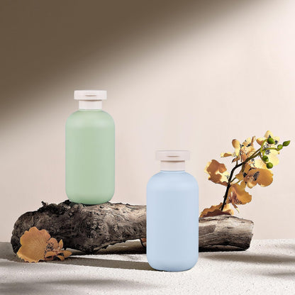 10 oz Plastic Travel Shampoo Bottles, Refillable Flip Cap Squeeze Bottles for Toiletries, Large Leakage-proof Travel Shampoo and Conditioner Container (Blue and Green)