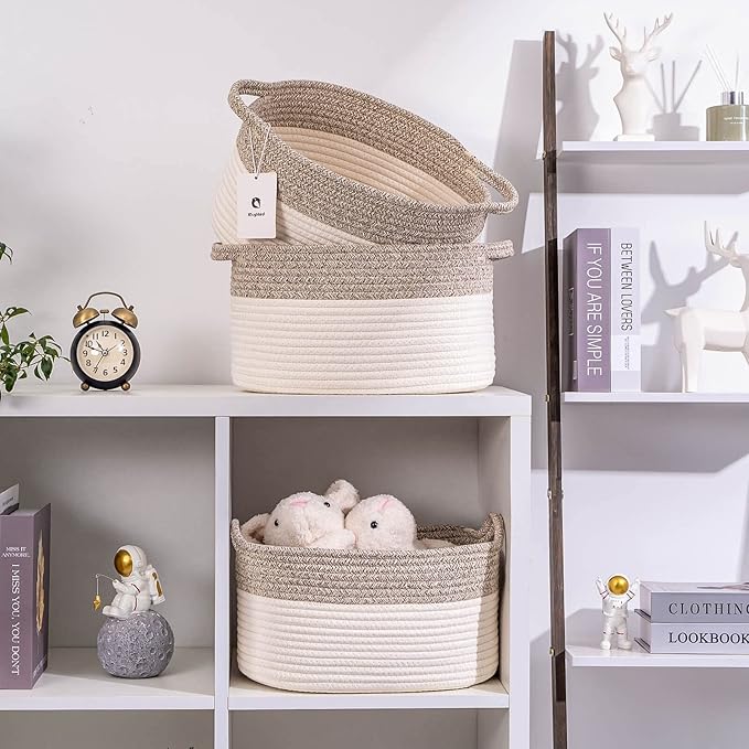 Medium and Large Woven Basket//With Handle, Used for Toys and Fabric Storage Basket used for Storing xl Storage Box, Decorative Storage Box Room 2pack (Light Brown, L13×W9×H7)